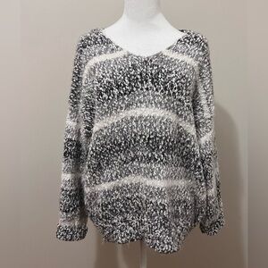 Knox Rose Women’s Grey white striped knit sweater